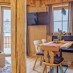 Apartamento Deluxe Zirberl 6 Weisspriach