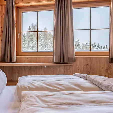 Apartment Deluxe Zirberl 6 *