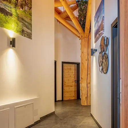 Deluxe Zirberl 6 Apartmán