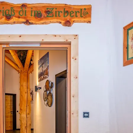 Deluxe Zirberl 6 Apartmán