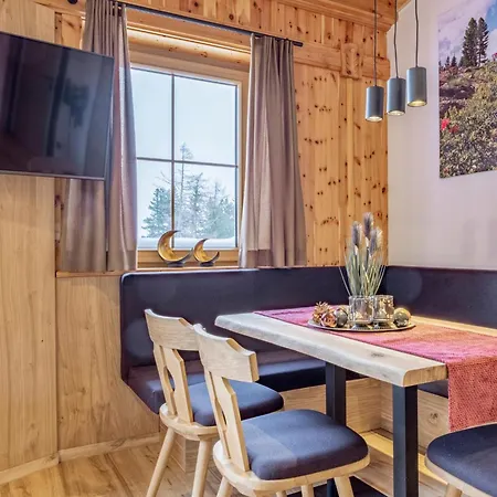 Apartment Deluxe Zirberl 6 *